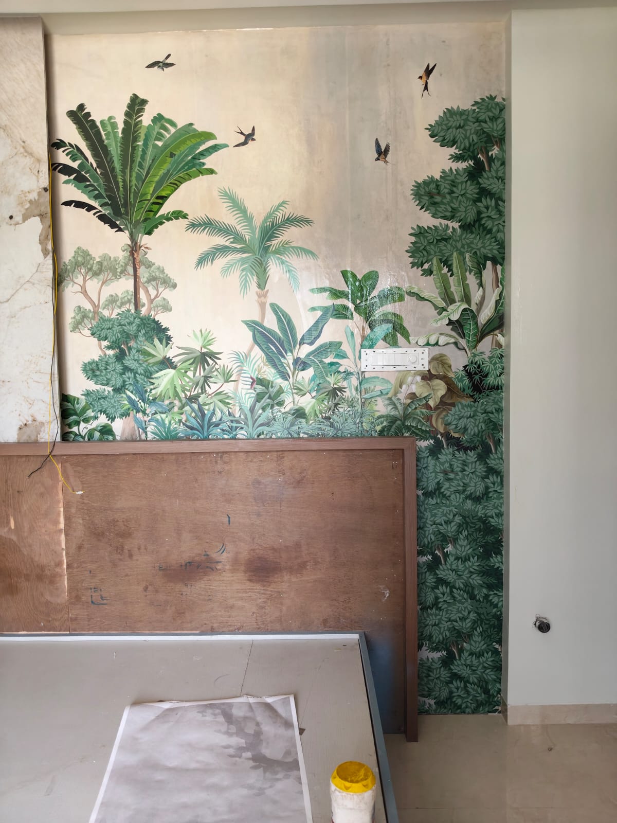 Floral wallpaper from S DECOR